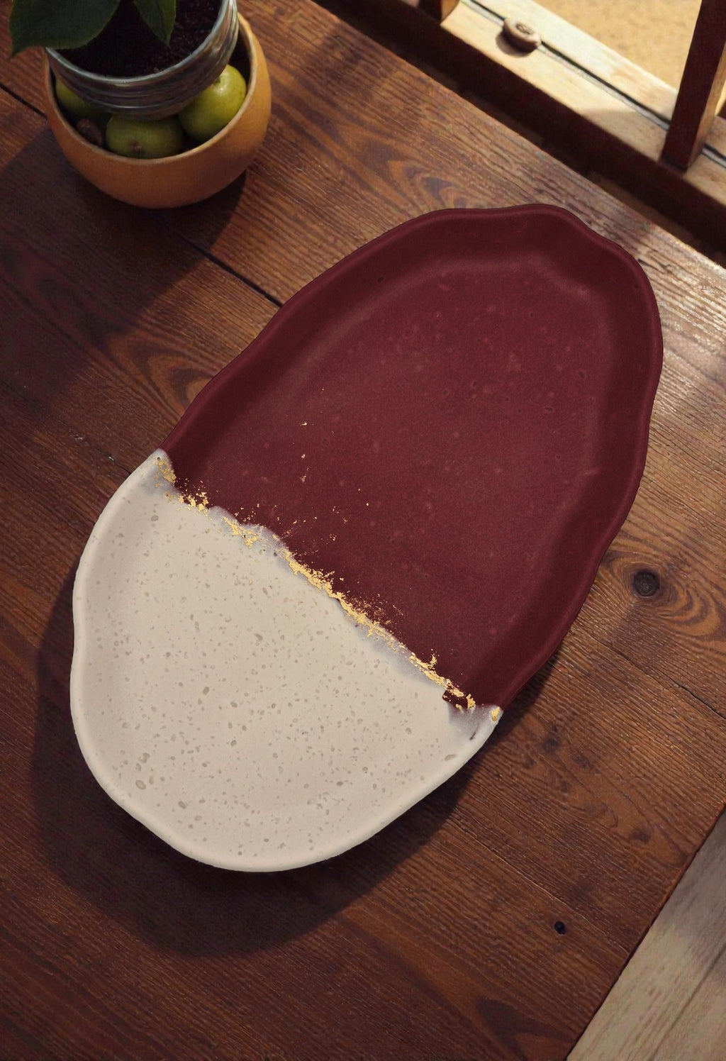 Organischer Teller "Divide Rouge"