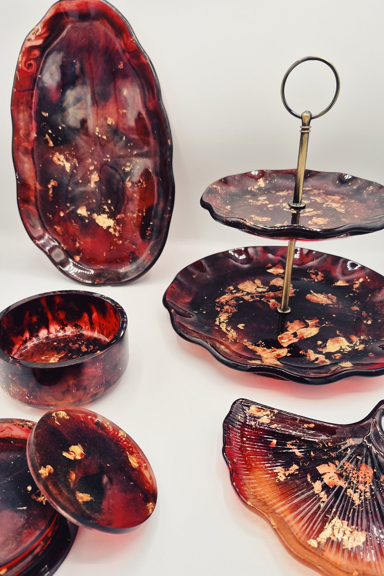 Organischer Teller „Falling Ember“