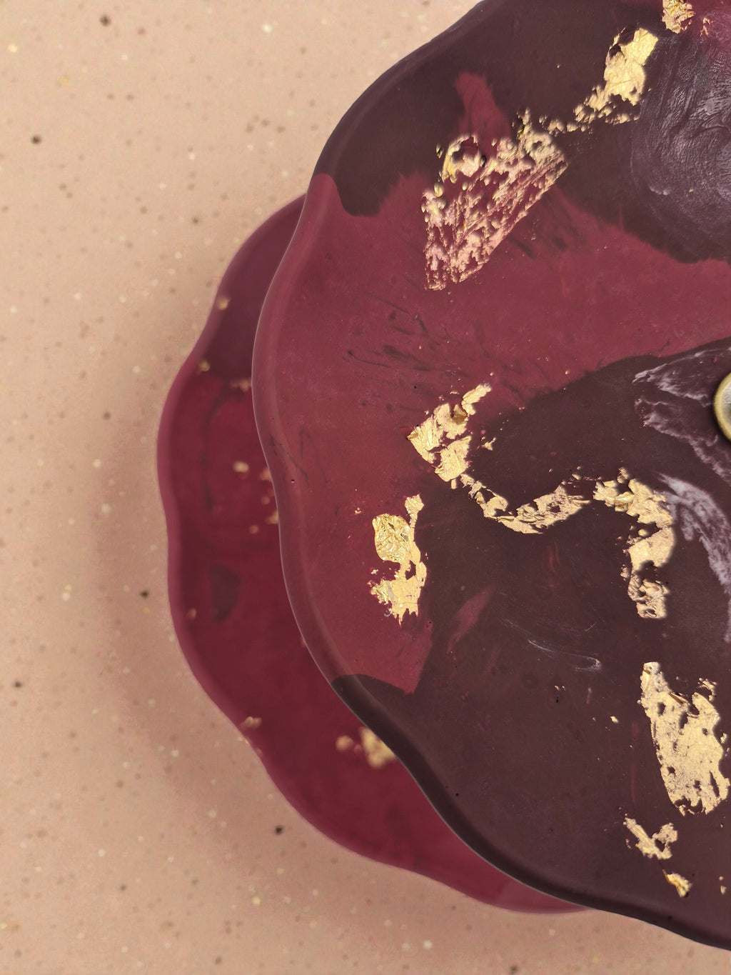 Etagere „Crimson Velvet“